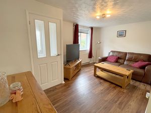 Campernell Close- click for photo gallery